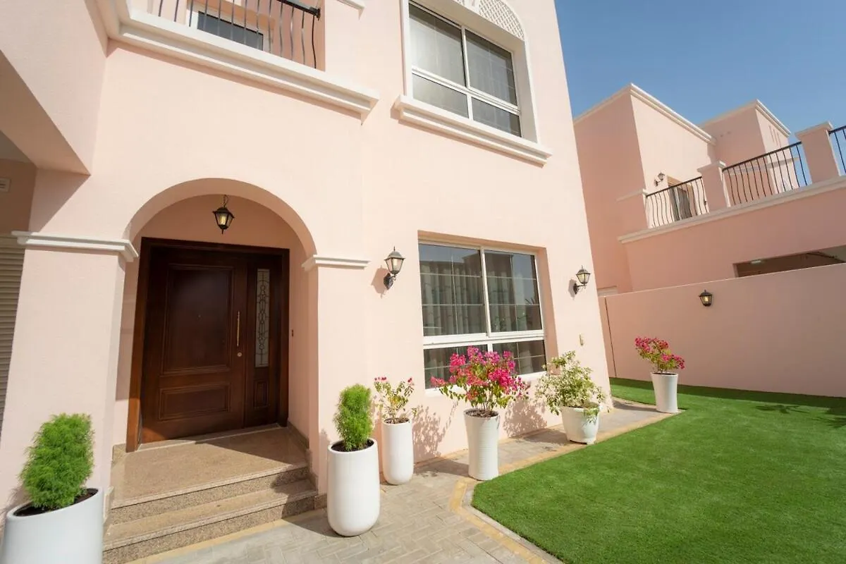 Aws Holiday Homes - Luxury 4Br + Maid Room Villa Dubaj